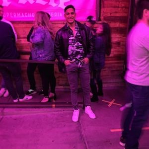 Meet your Posher, Juan